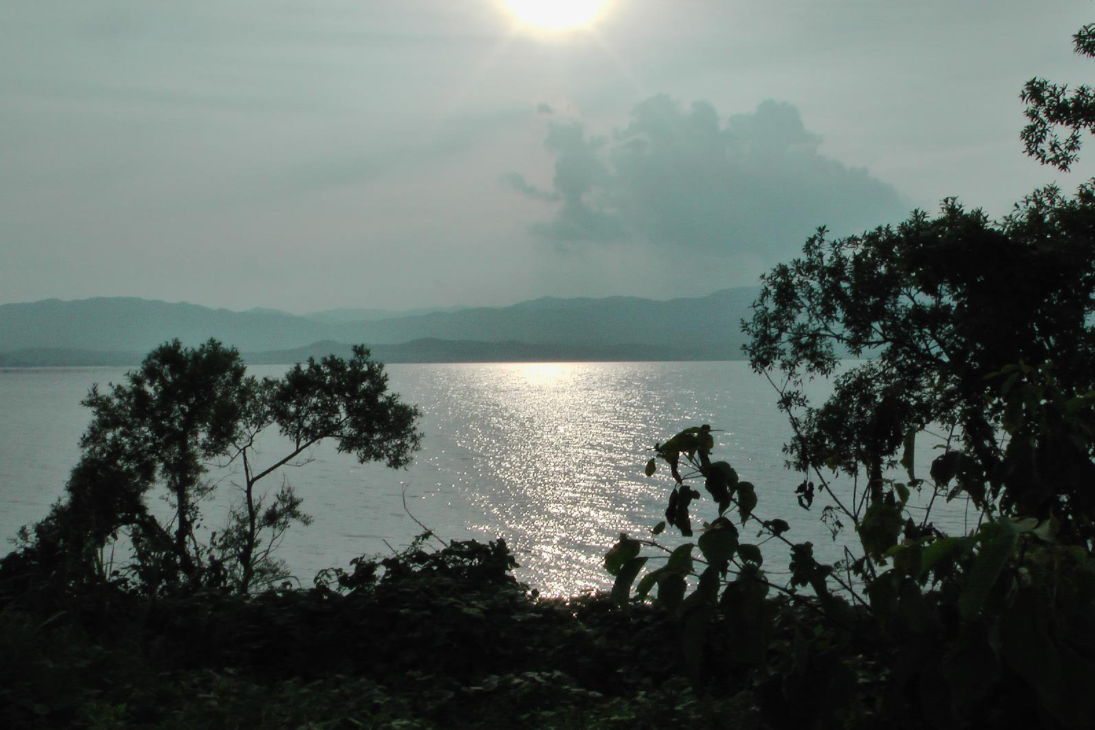 Sunset at lake Biwa close to the city of Onihachiman.