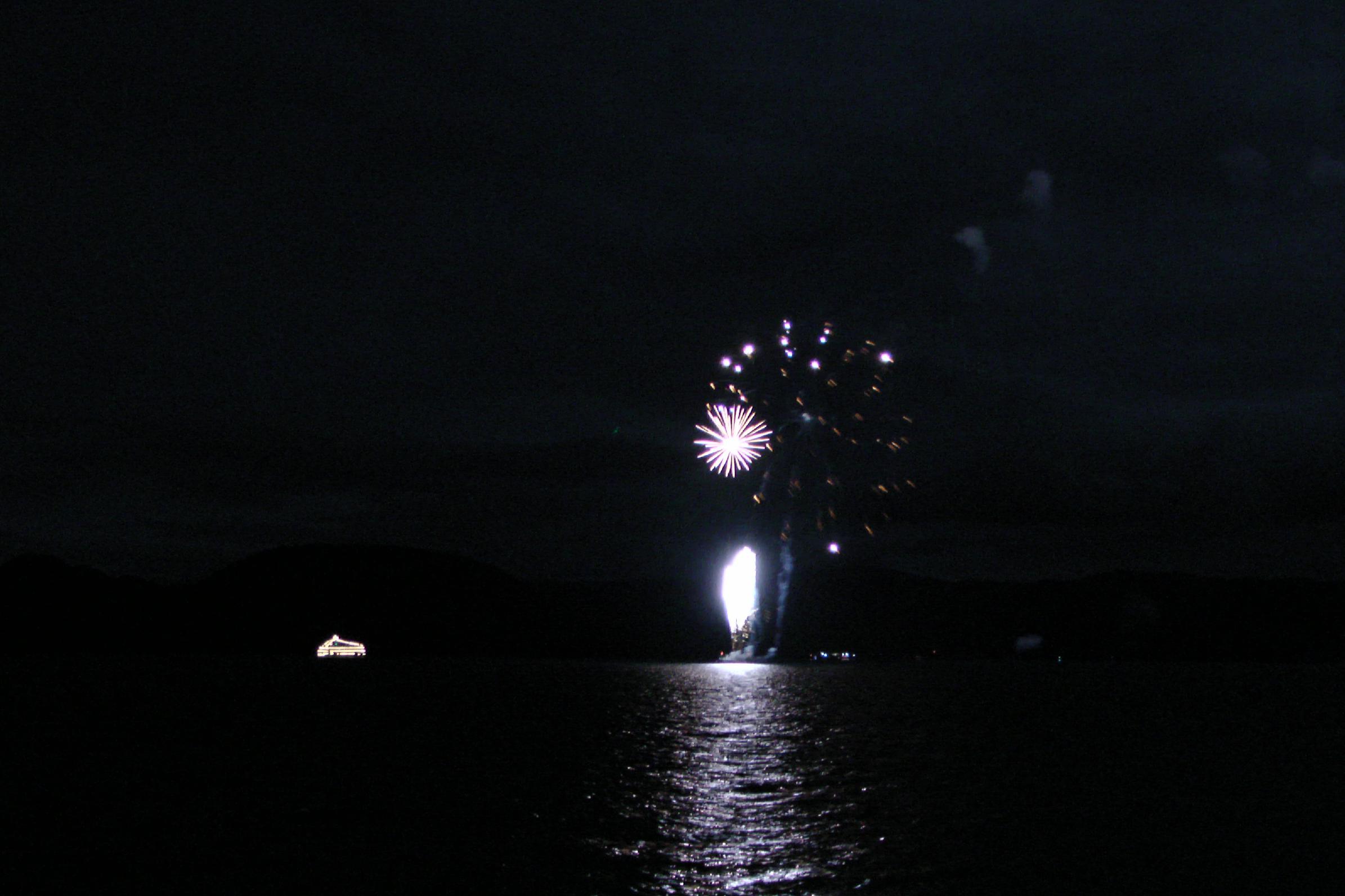 Firework in Toyako