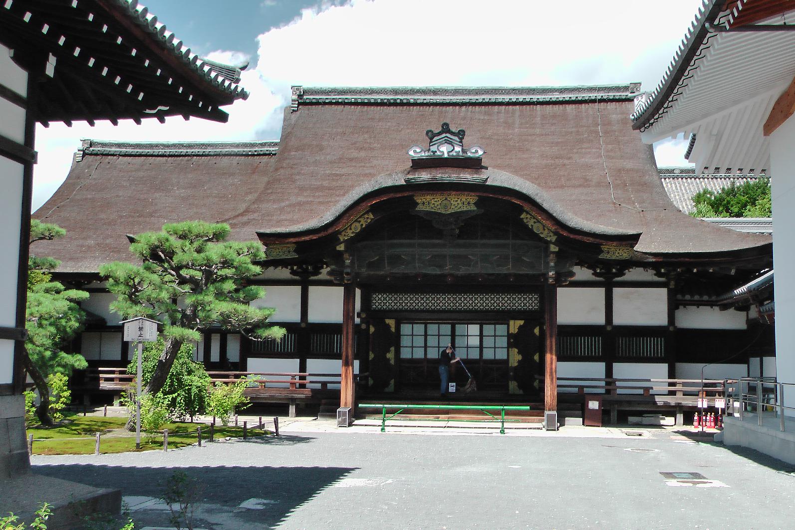 Nishi Hongan-ji Temple complex