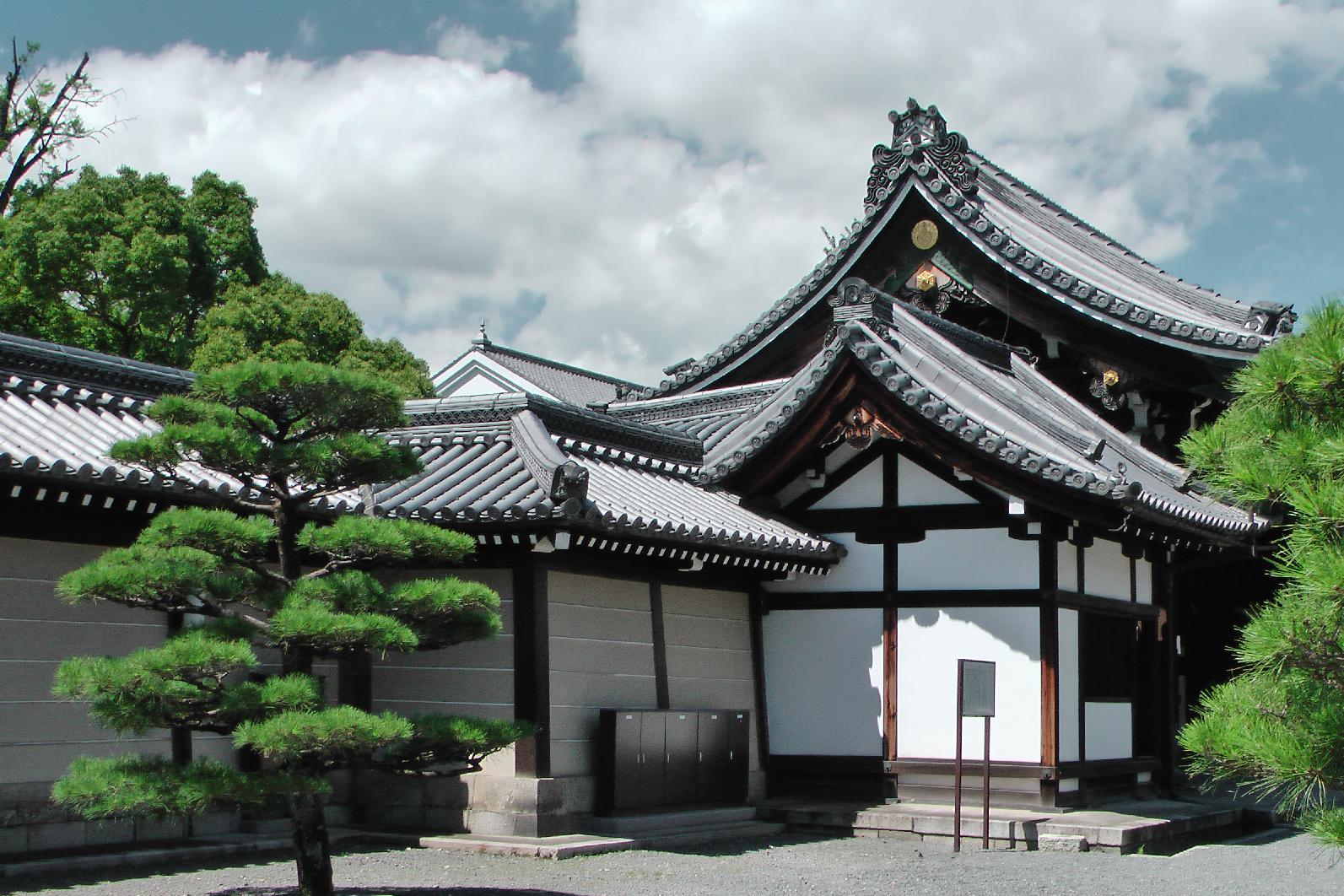 Nishi Hongan-ji Temple complex