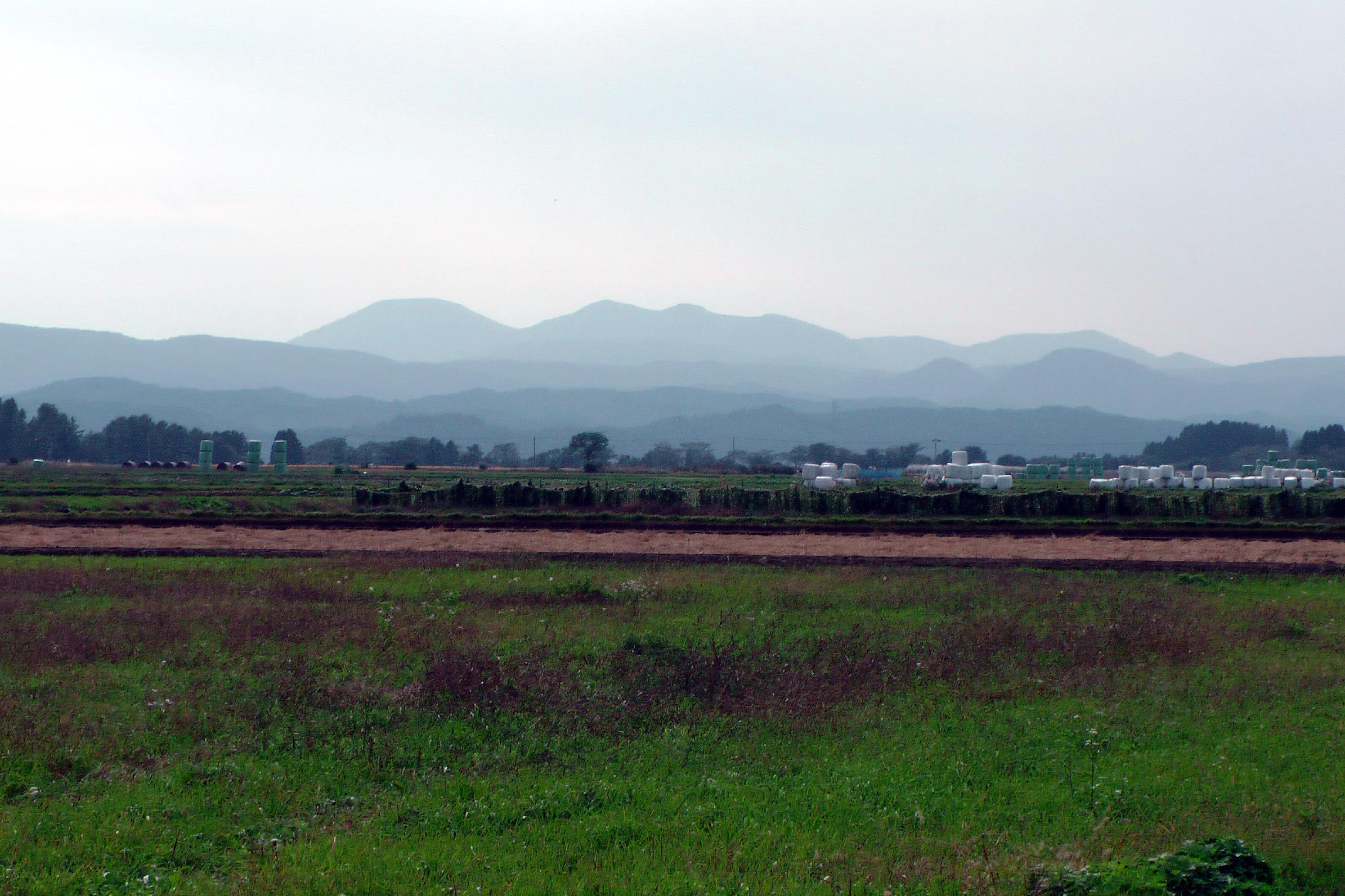 approaching Oirase gorge and Towadako