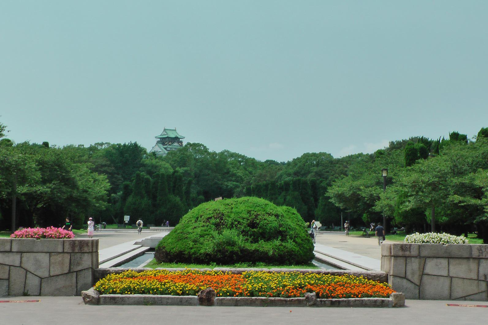 Park at Osaka's castle