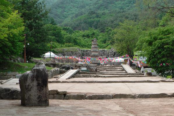  temple complex in Mireuk-ri