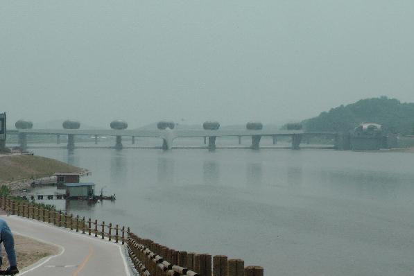 dam with powerplant