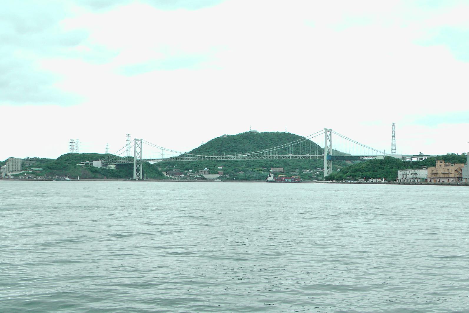 712 metres long Kammon bridge connecting Honshū with Kyūshū