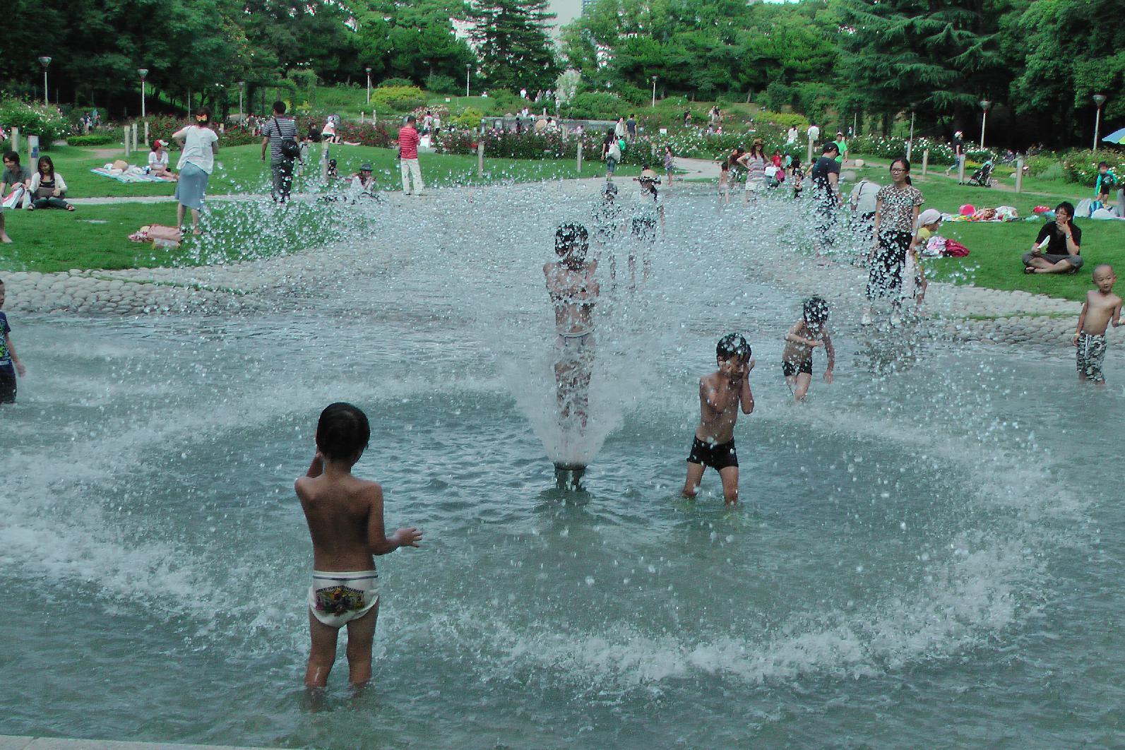 Water sprite in Utsubo Park