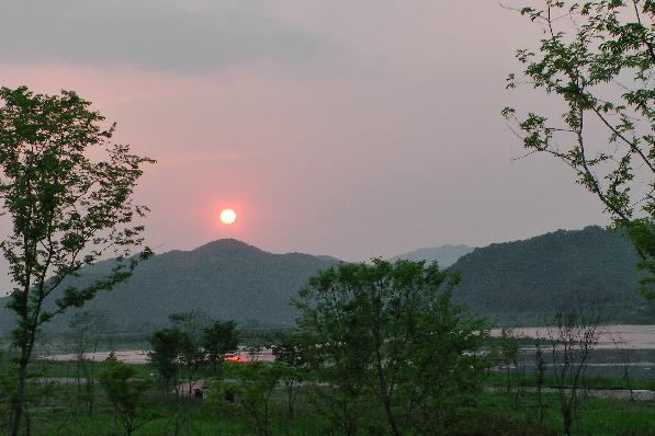 Sunset at the Han river